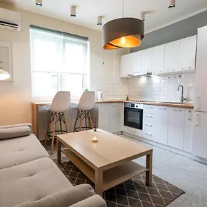 Cozy Design In Magheru Bucureşti