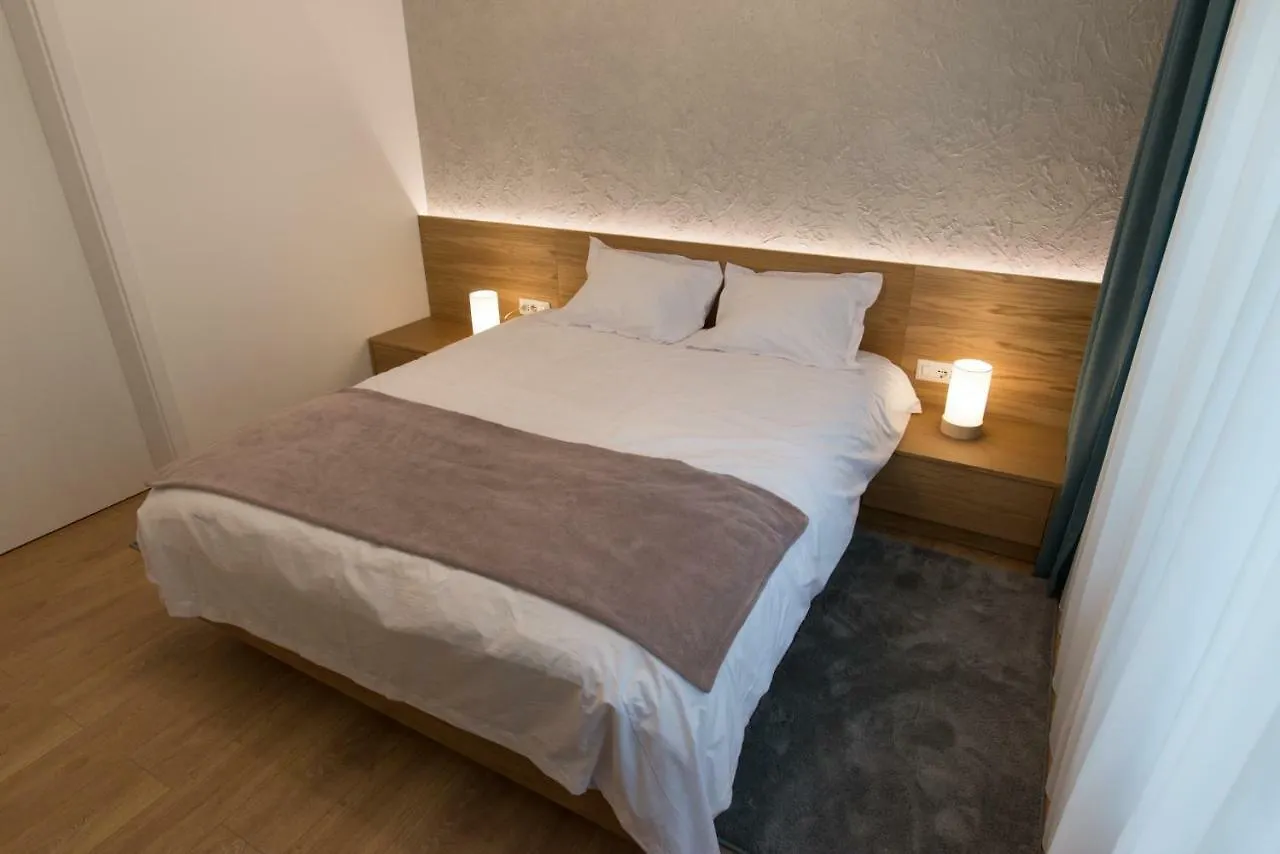 Arbans Elegant Apartment In The City Center Bucarest Rumanía